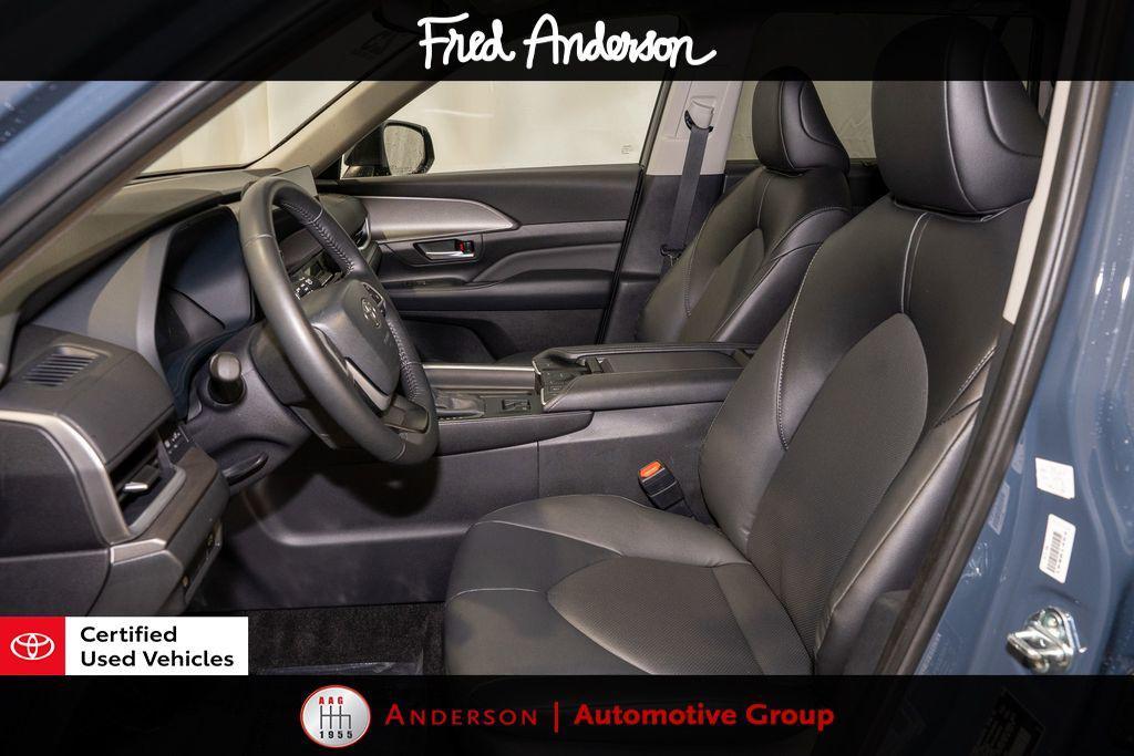 used 2025 Toyota Grand Highlander car, priced at $44,875