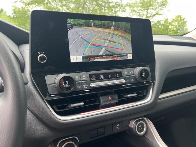 new 2025 Toyota Highlander car, priced at $44,394