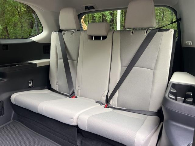 new 2025 Toyota Highlander car, priced at $44,394