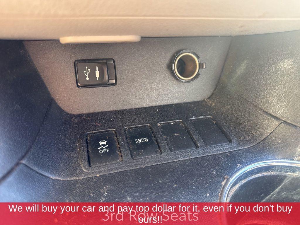 used 2015 Toyota Highlander car, priced at $17,186