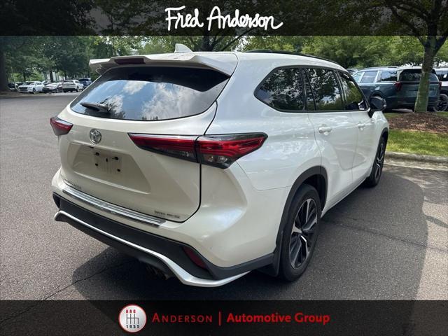 used 2021 Toyota Highlander car, priced at $35,000