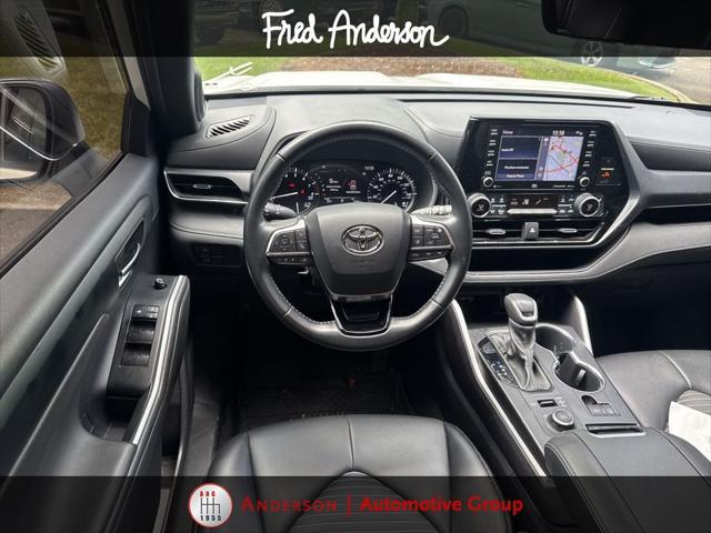 used 2021 Toyota Highlander car, priced at $35,000