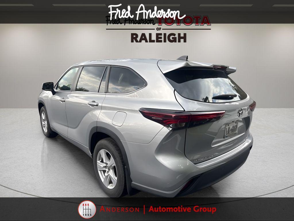 used 2024 Toyota Highlander car, priced at $33,996