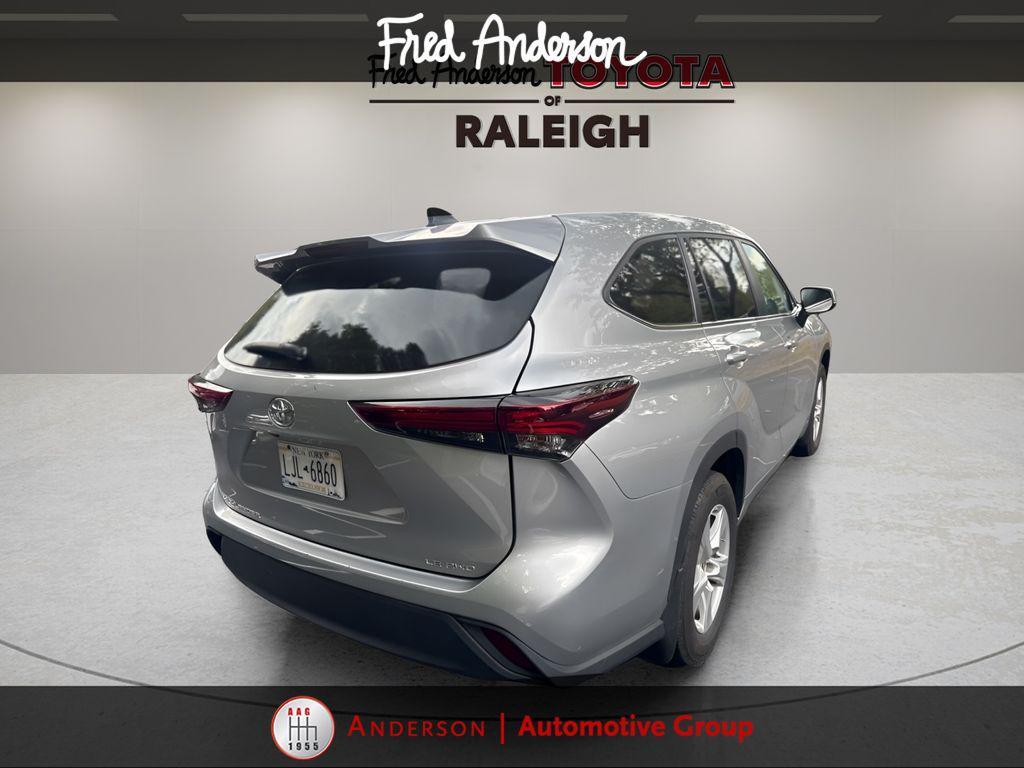 used 2024 Toyota Highlander car, priced at $33,996