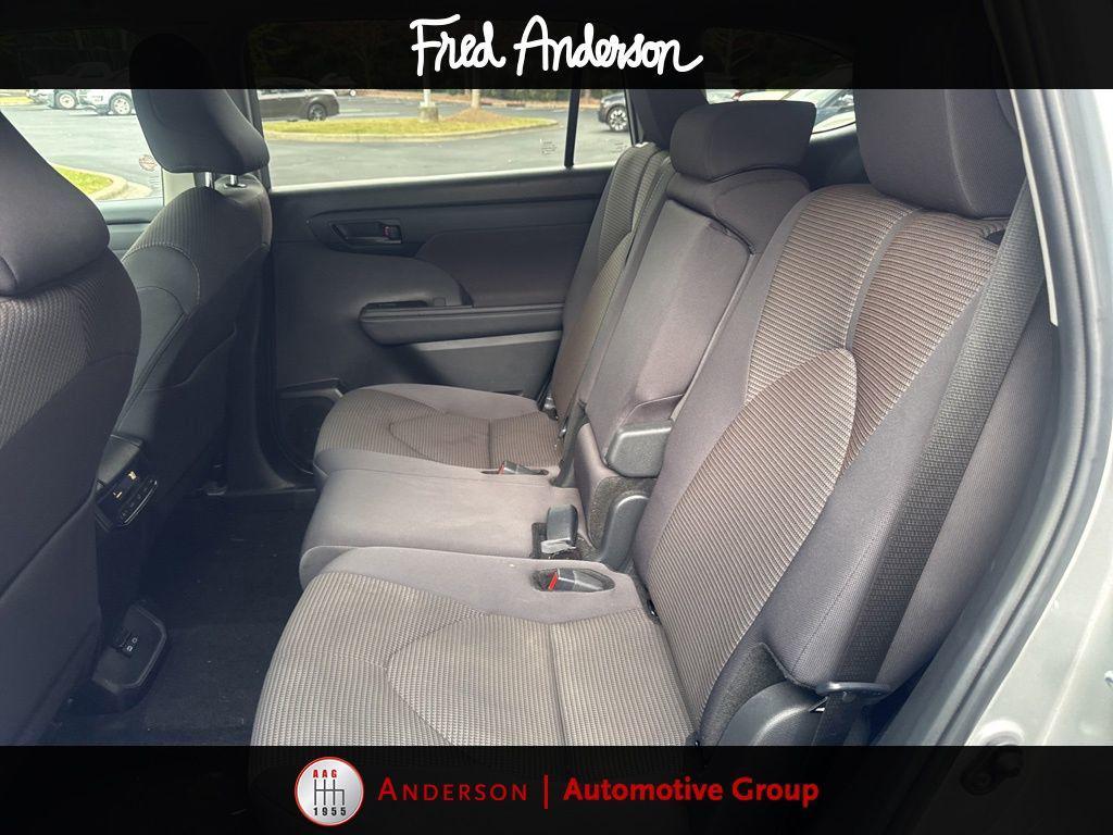used 2024 Toyota Highlander car, priced at $33,996