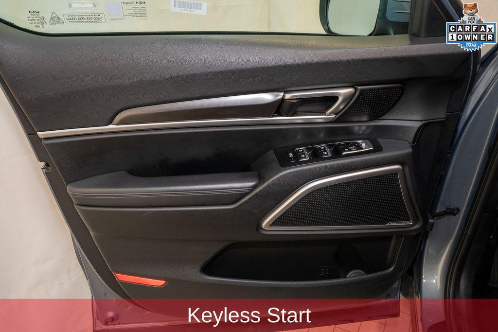 used 2025 Kia Telluride car, priced at $32,106