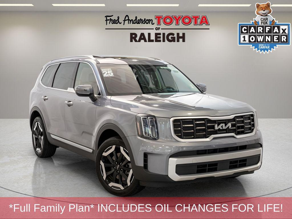 used 2025 Kia Telluride car, priced at $34,538