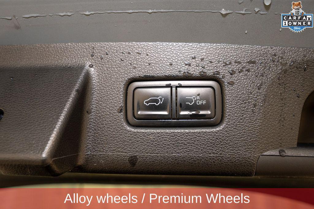 used 2025 Kia Telluride car, priced at $32,106