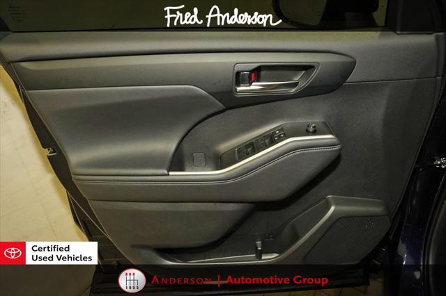 used 2024 Toyota Highlander car, priced at $43,154