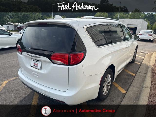 used 2018 Chrysler Pacifica car, priced at $14,536