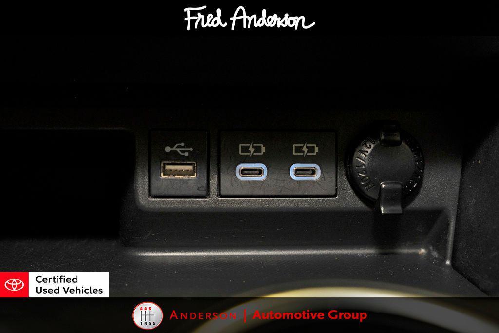 used 2024 Toyota Highlander car, priced at $36,589