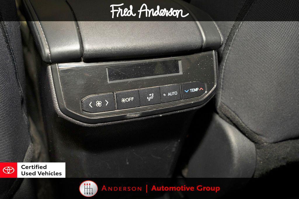 used 2024 Toyota Highlander car, priced at $36,589