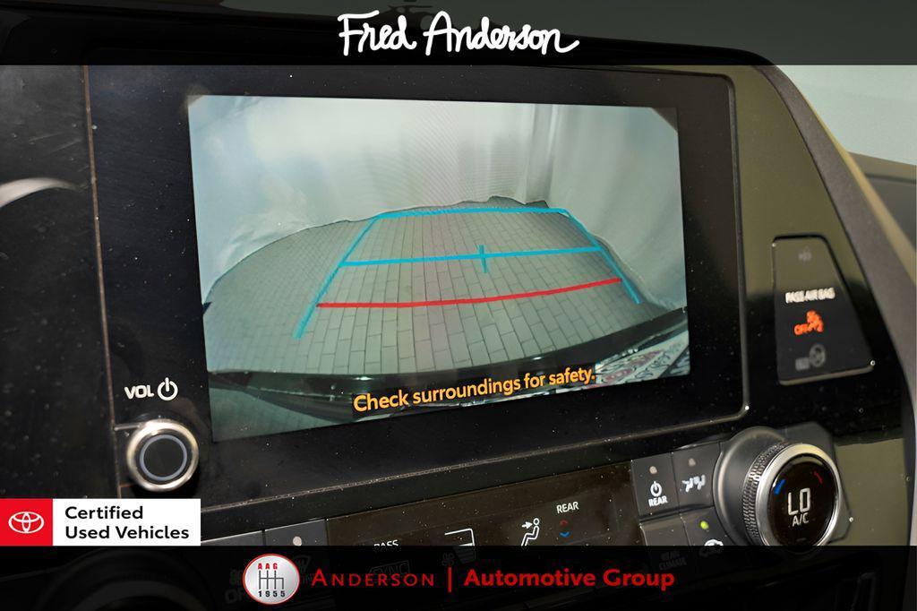 used 2024 Toyota Highlander car, priced at $35,712