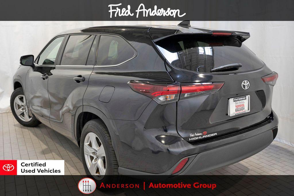 used 2024 Toyota Highlander car, priced at $36,589