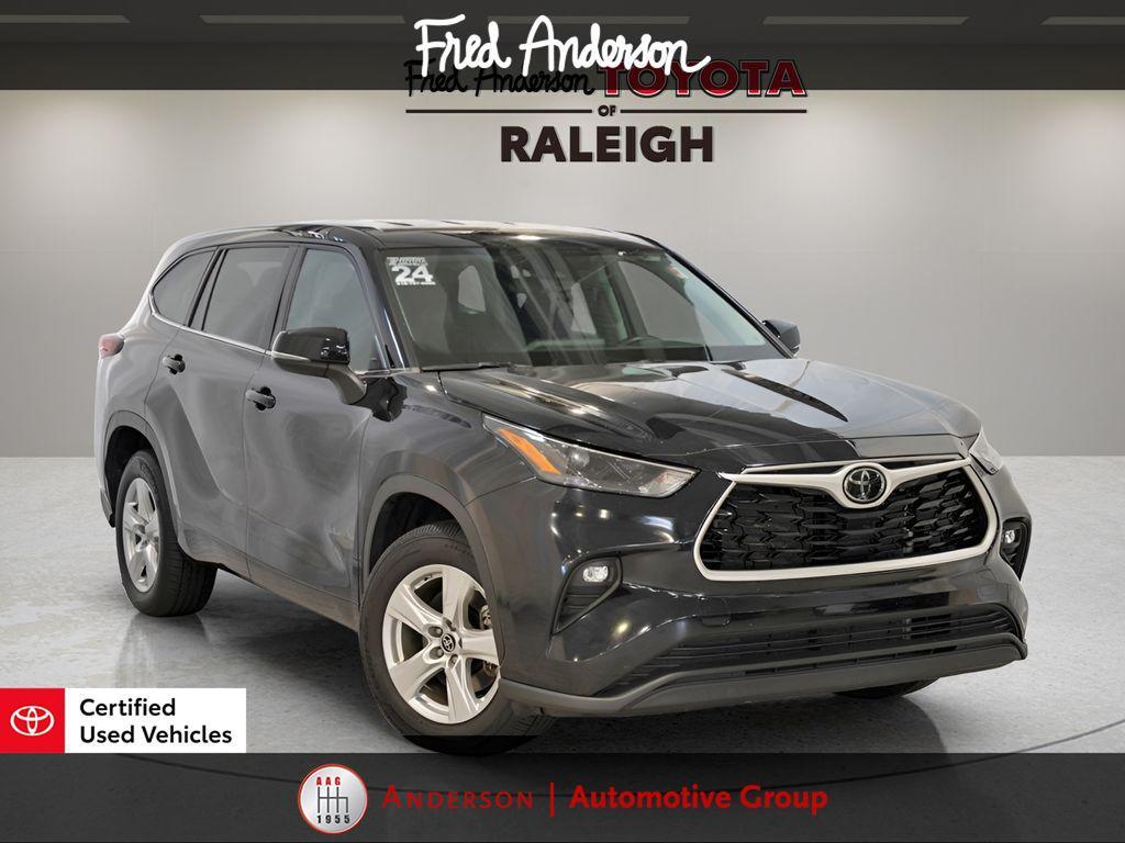 used 2024 Toyota Highlander car, priced at $36,233