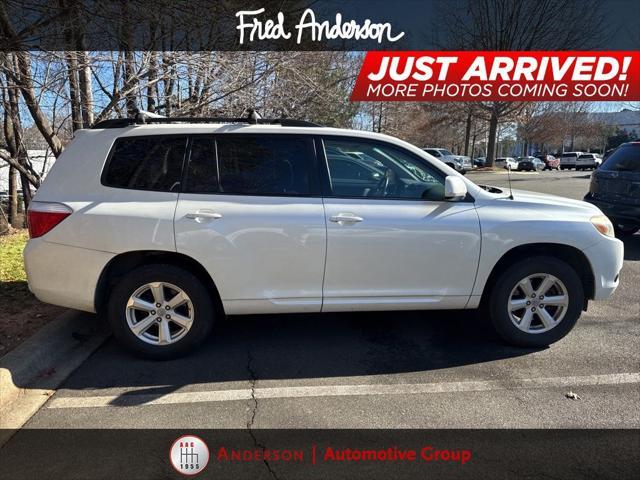 used 2009 Toyota Highlander car, priced at $7,800