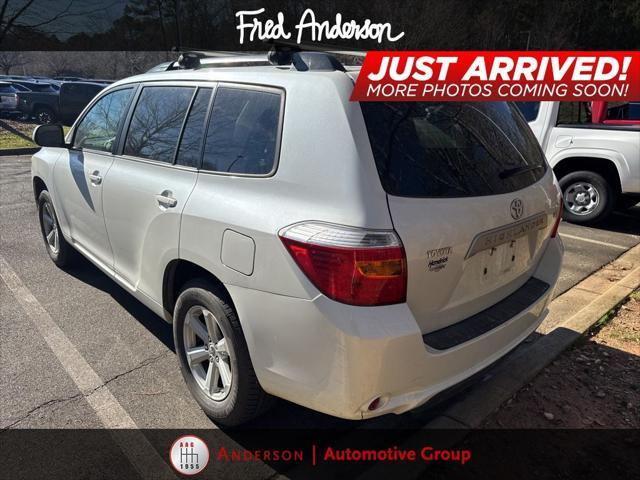 used 2009 Toyota Highlander car, priced at $7,800