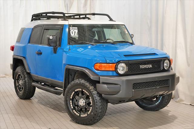 used 2007 Toyota FJ Cruiser car, priced at $17,200