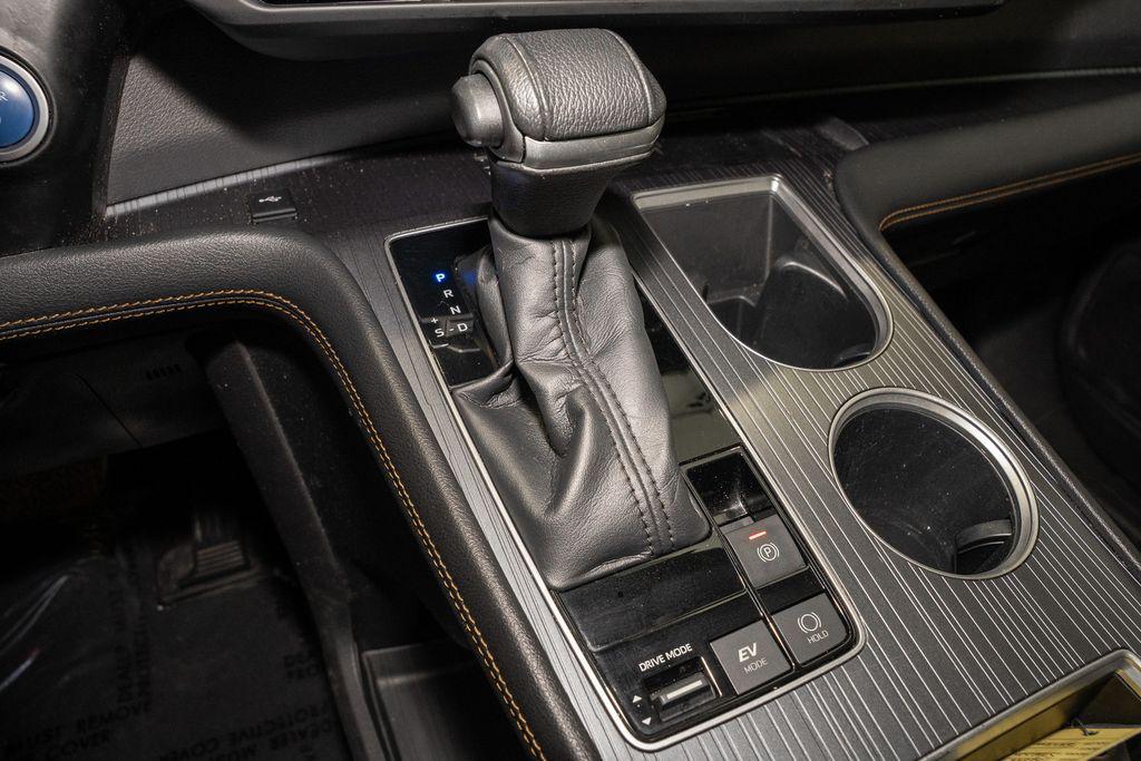 used 2022 Toyota Sienna car, priced at $35,191