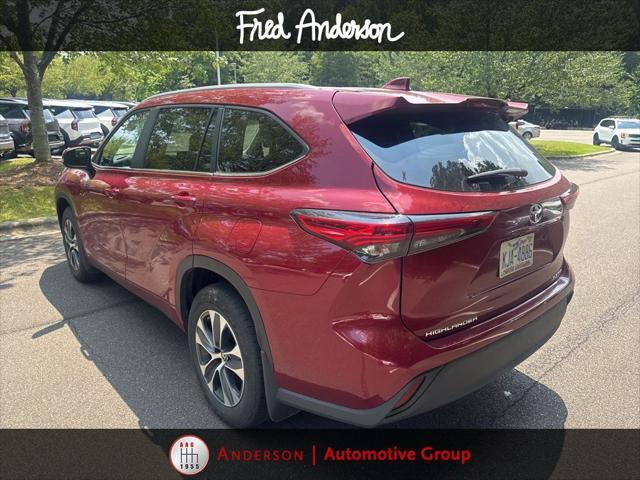 used 2023 Toyota Highlander car, priced at $40,962