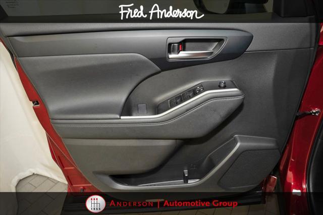 used 2023 Toyota Highlander car, priced at $40,962