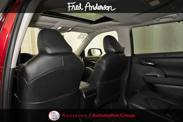 used 2023 Toyota Highlander car, priced at $40,962