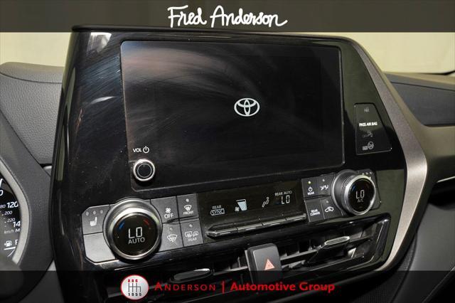 used 2023 Toyota Highlander car, priced at $40,962
