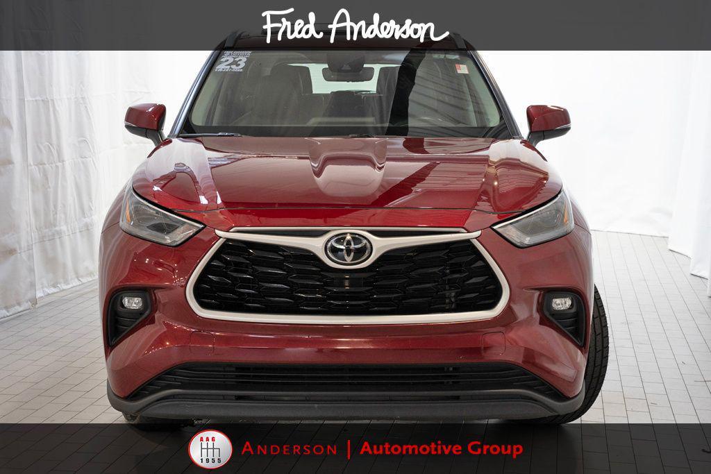 used 2023 Toyota Highlander car, priced at $35,530