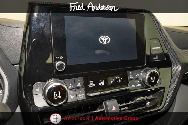 used 2024 Toyota Highlander car, priced at $44,047