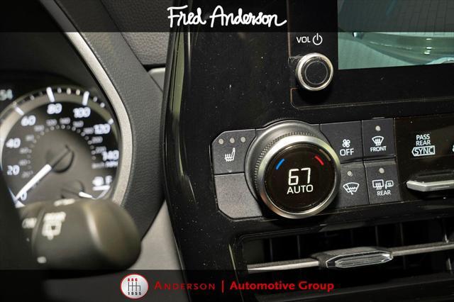 used 2024 Toyota Highlander car, priced at $44,047