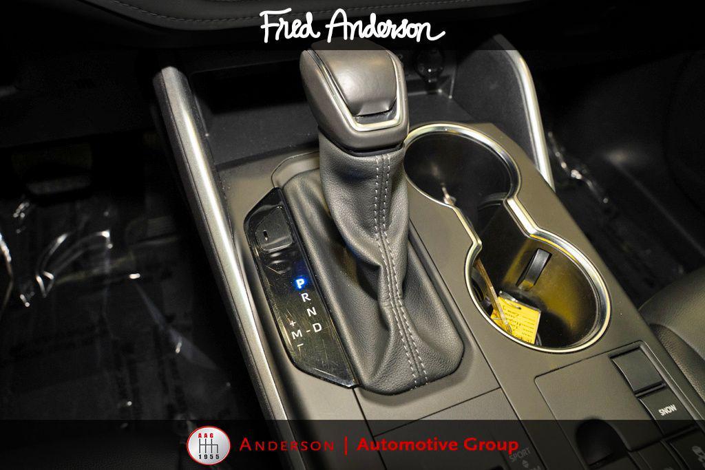 used 2024 Toyota Highlander car, priced at $39,679
