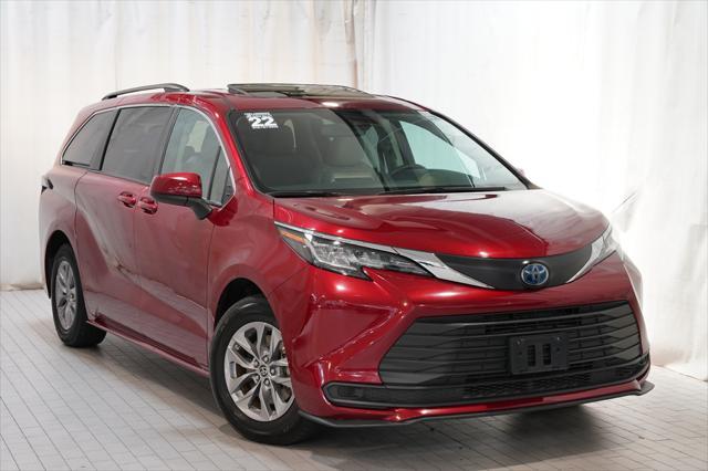 used 2022 Toyota Sienna car, priced at $44,500