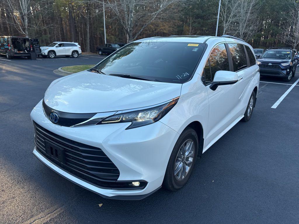 used 2025 Toyota Sienna car, priced at $45,855