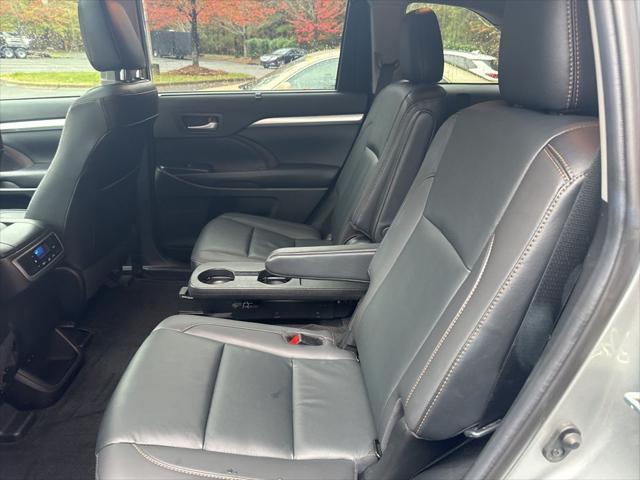 used 2019 Toyota Highlander car, priced at $29,000