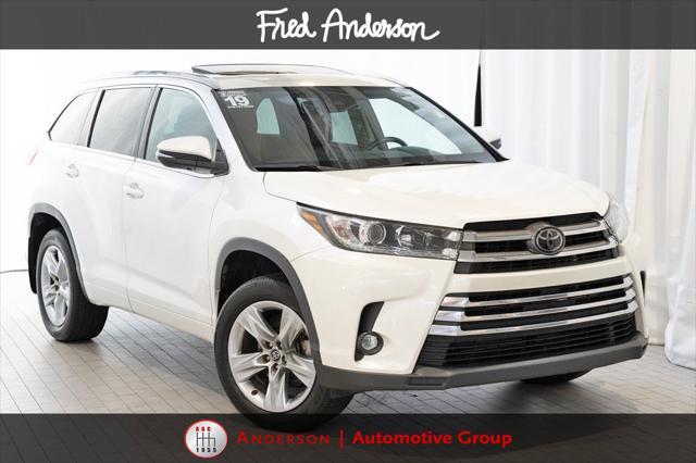used 2019 Toyota Highlander car, priced at $26,546