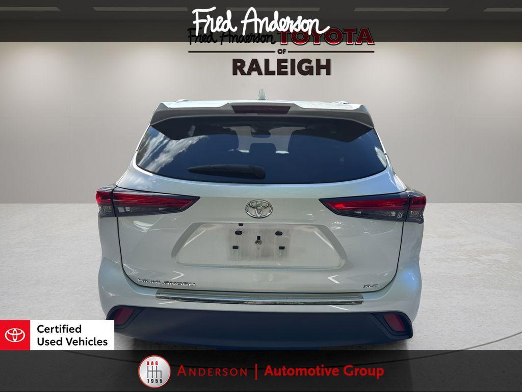 used 2023 Toyota Highlander car, priced at $38,364