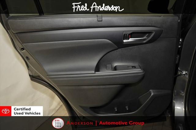 used 2024 Toyota Highlander car, priced at $42,833