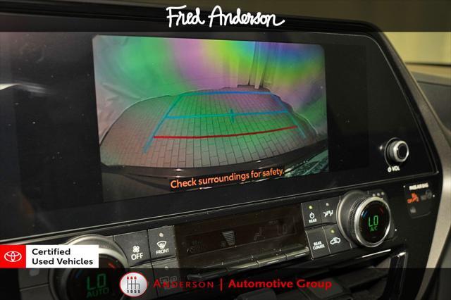 used 2024 Toyota Highlander car, priced at $42,833
