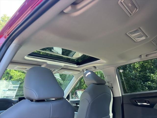new 2025 Toyota Highlander car, priced at $48,913
