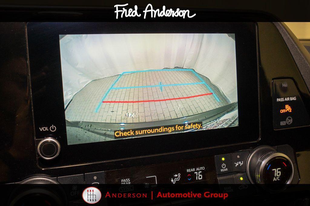 used 2024 Toyota Highlander car, priced at $36,184