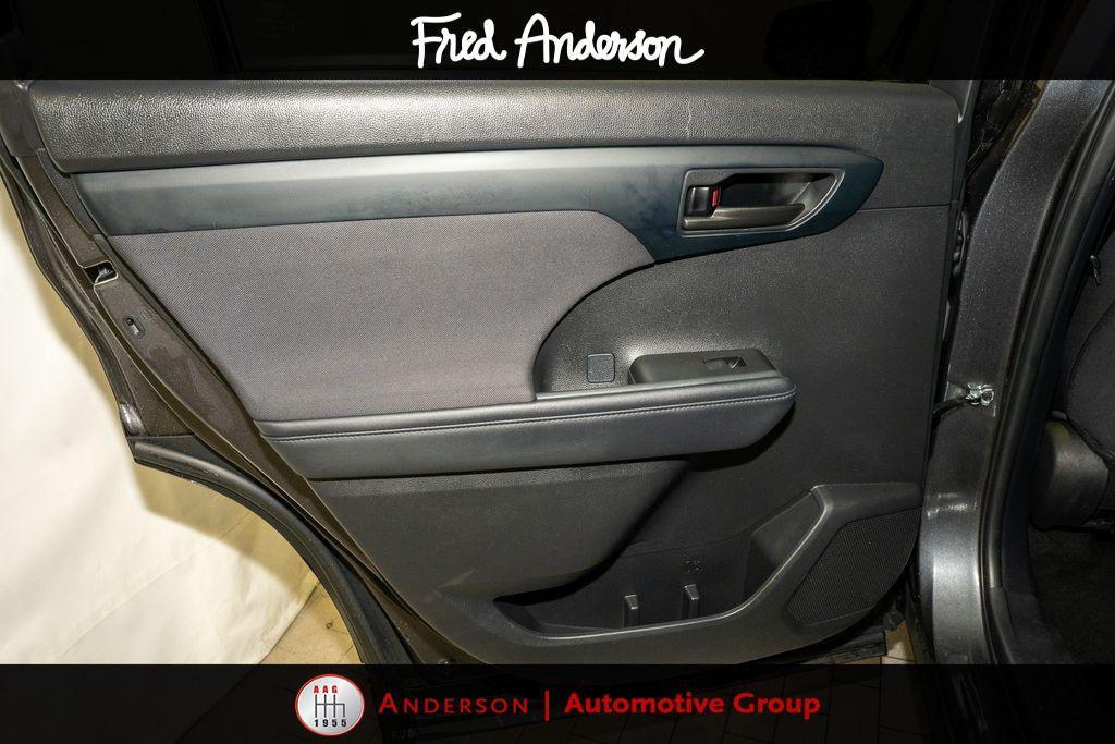 used 2024 Toyota Highlander car, priced at $36,184