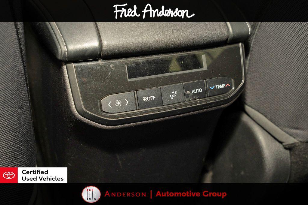 used 2022 Toyota Highlander car, priced at $28,454