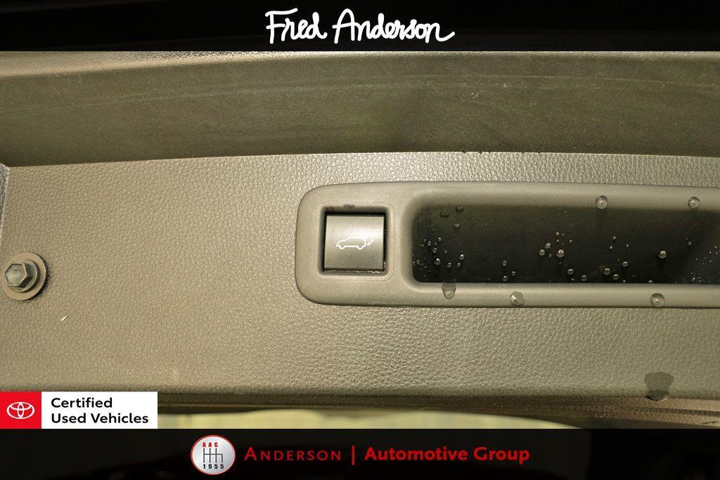 used 2022 Toyota Highlander car, priced at $28,454