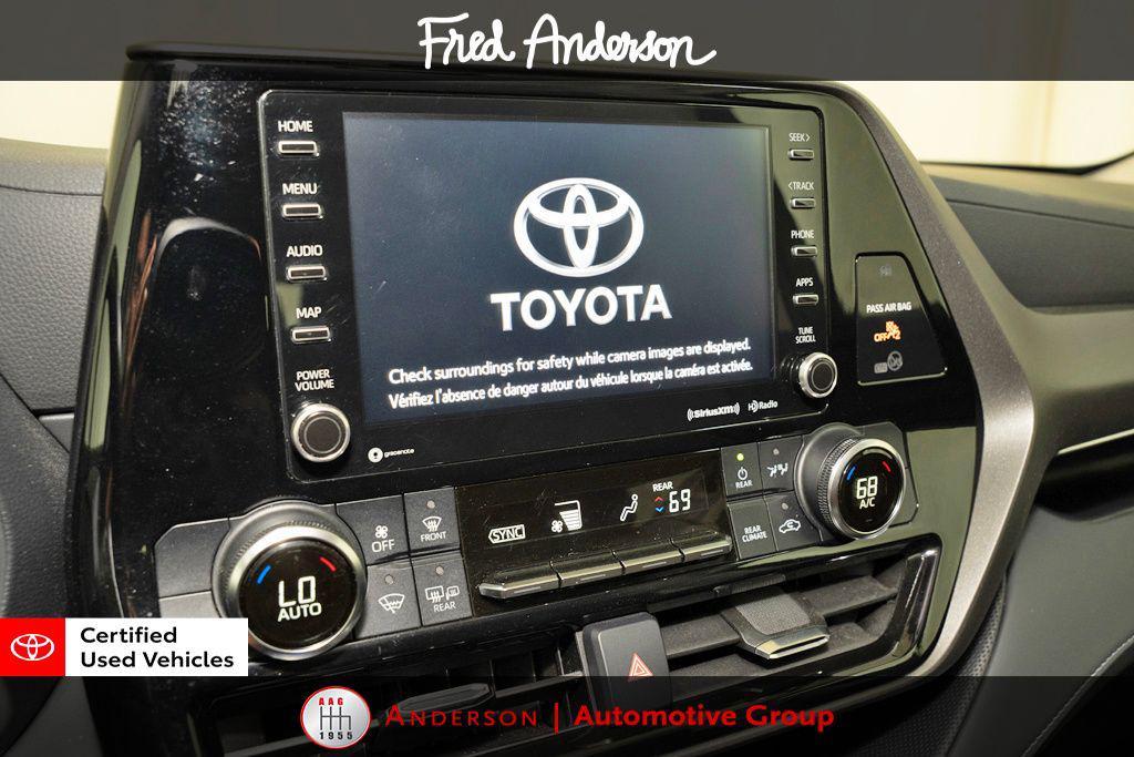 used 2022 Toyota Highlander car, priced at $29,999