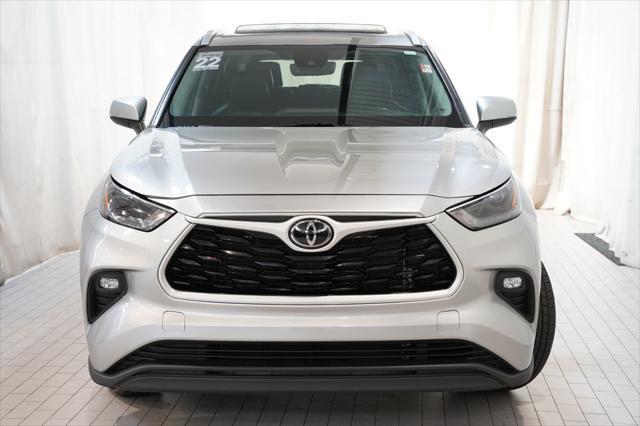 used 2022 Toyota Highlander car, priced at $37,014