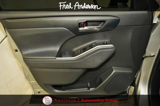 used 2022 Toyota Highlander car, priced at $37,000