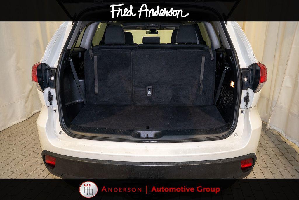 used 2018 Toyota Highlander car, priced at $18,498