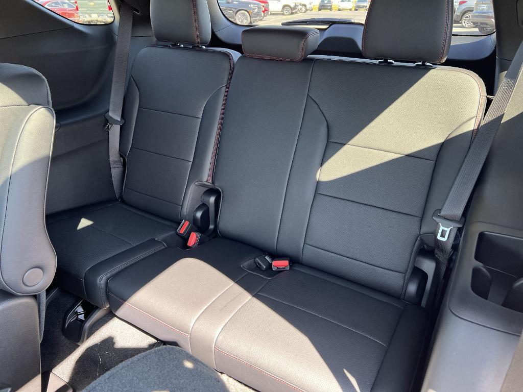 new 2026 Chevrolet Traverse car, priced at $59,715
