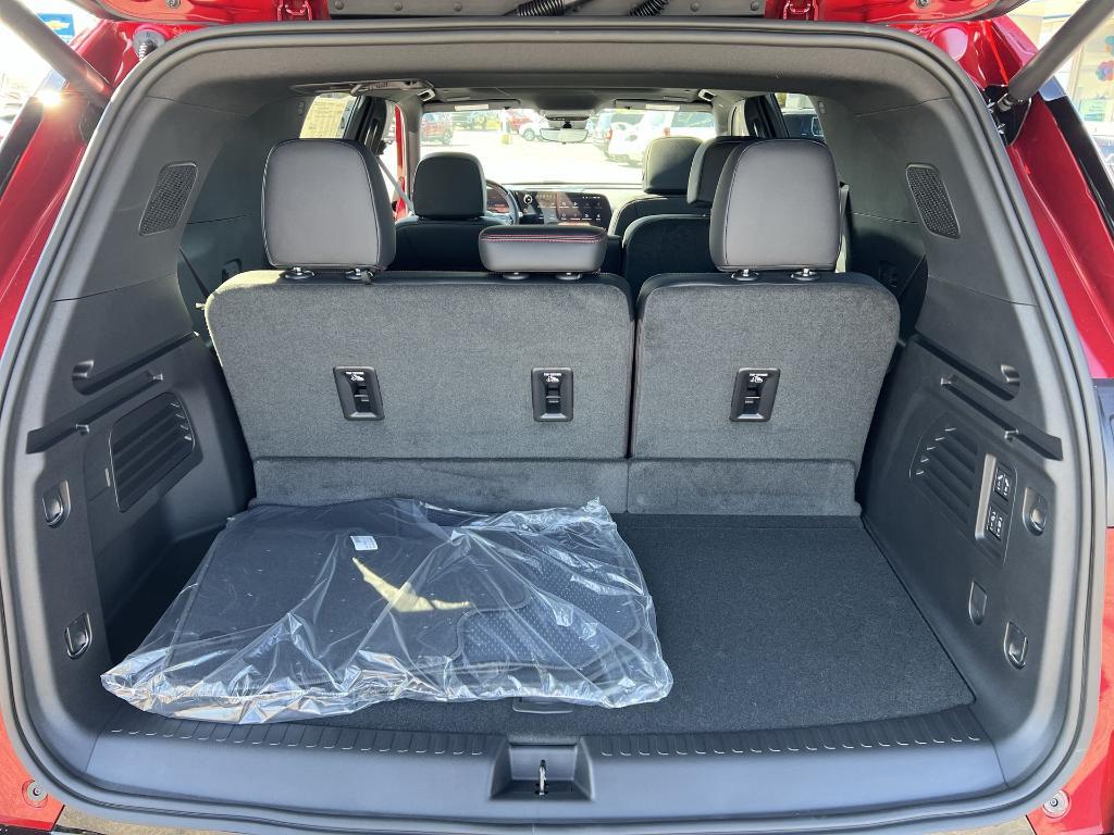new 2026 Chevrolet Traverse car, priced at $59,715
