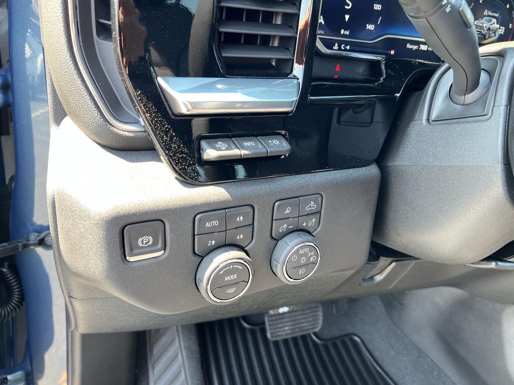 new 2025 Chevrolet Silverado 2500 car, priced at $78,393